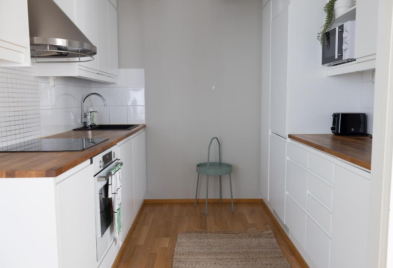 הלסינקי 2Ndhomes Charming 1Br Apartment With Sauna In Loennrotinkatu מראה חיצוני תמונה