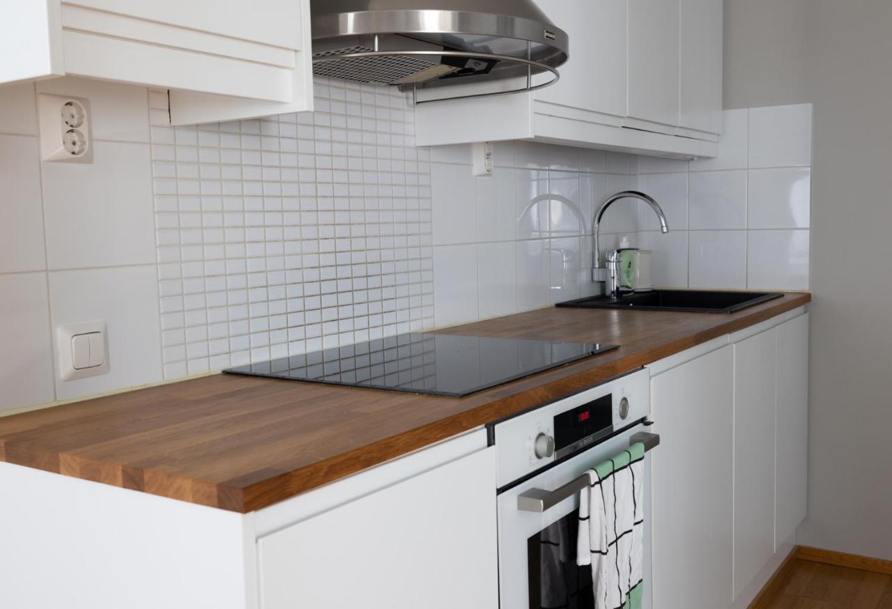 הלסינקי 2Ndhomes Charming 1Br Apartment With Sauna In Loennrotinkatu מראה חיצוני תמונה