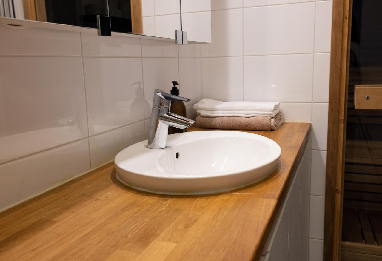 הלסינקי 2Ndhomes Charming 1Br Apartment With Sauna In Loennrotinkatu מראה חיצוני תמונה