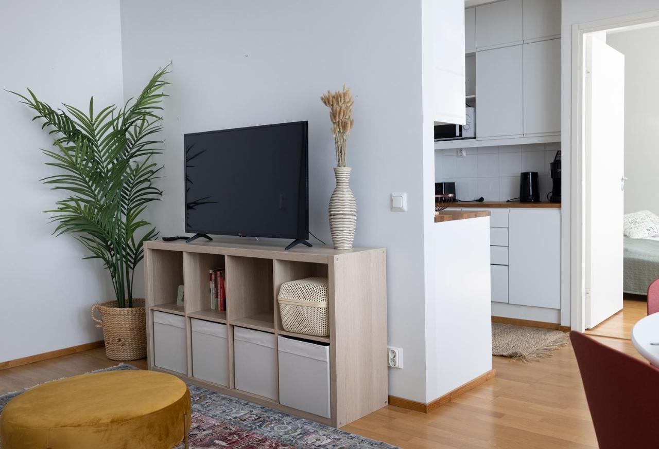 הלסינקי 2Ndhomes Charming 1Br Apartment With Sauna In Loennrotinkatu מראה חיצוני תמונה
